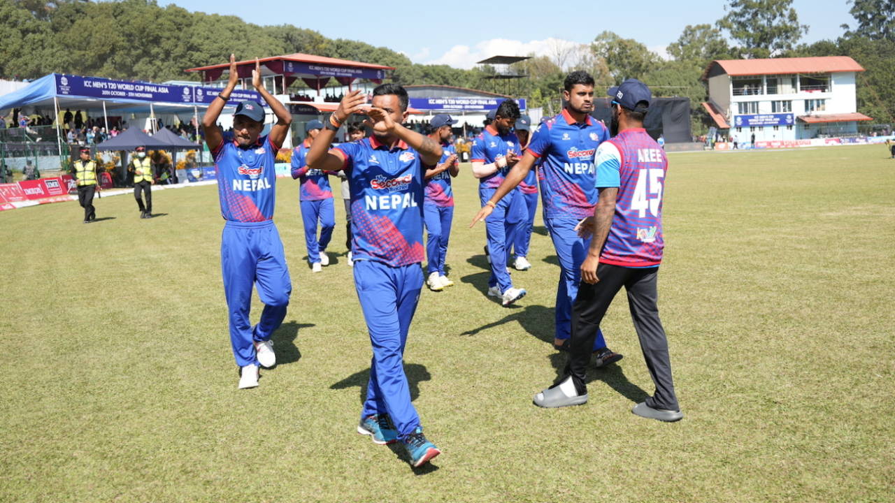 The Nepal players greet the crowd after qualifying for the semi-finals, Kirtipur, November 2, 2023