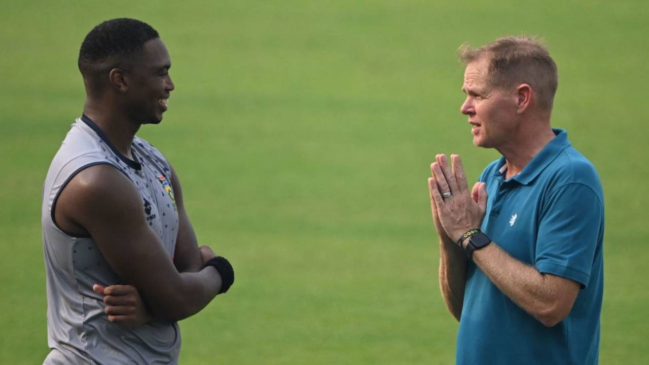 Lungi Ngidi speaks to Shaun Pollock on the eve of South Africa's World Cup match against India in Kolkata, November 4, 2023