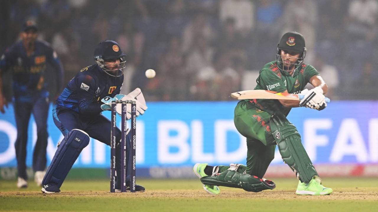 Shakib Al Hasan plays a sweep, Bangladesh vs Sri Lanka, Men's ODI World Cup, November 6, 2023