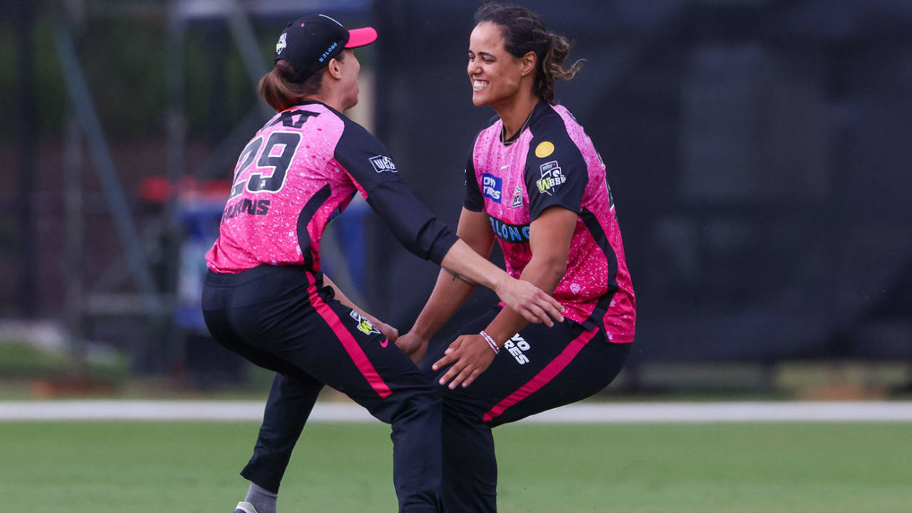 Chloe Tryon was the hero for Sydney Sixers in a dramatic finish, Melbourne Stars vs Sydney Sixers, WBBL, Ringwood, November 8, 2023
