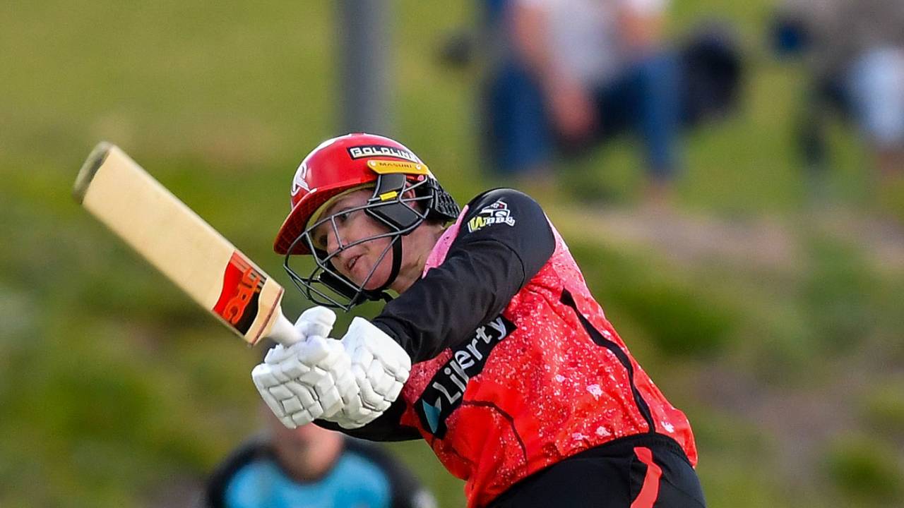 Jess Duffin's half-century lifted Melbourne Renegades