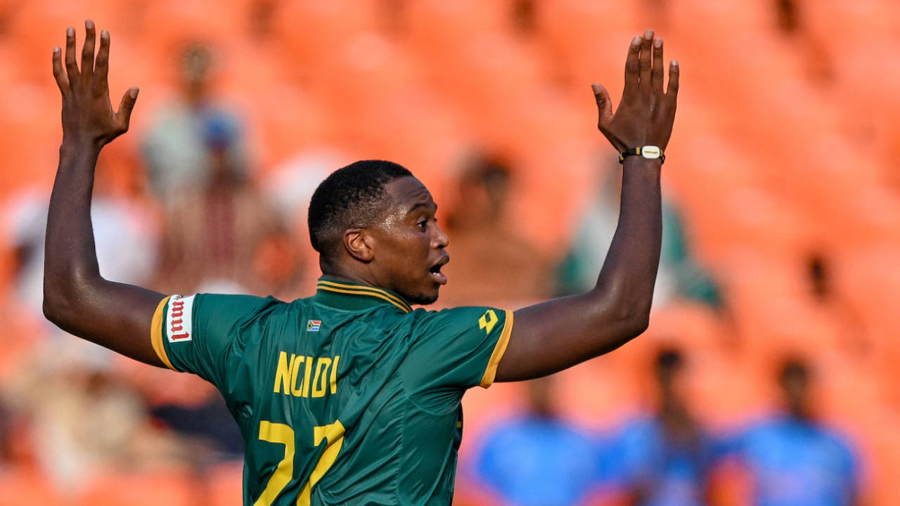 Lungi Ngidi thought he had Mohammad Nabi caught behind, and he did, Afghanistan vs South Africa, World Cup, Ahmedabad, November 10, 2023