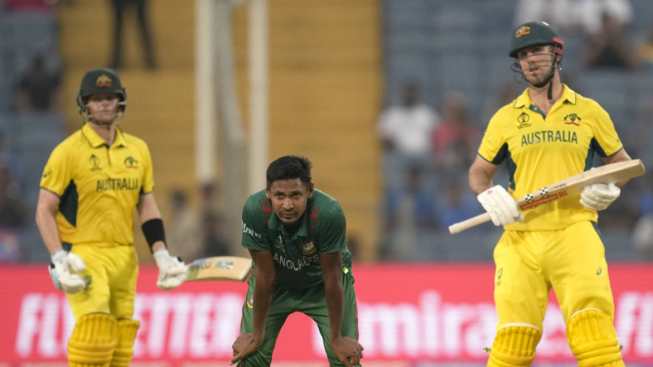 Mustafizur Rahman wore a dejected look as Mitchell Marsh and Steven Smith piled on the runs, Australia vs Bangladesh, Men's ODI World Cup, Pune, November 11, 2023
