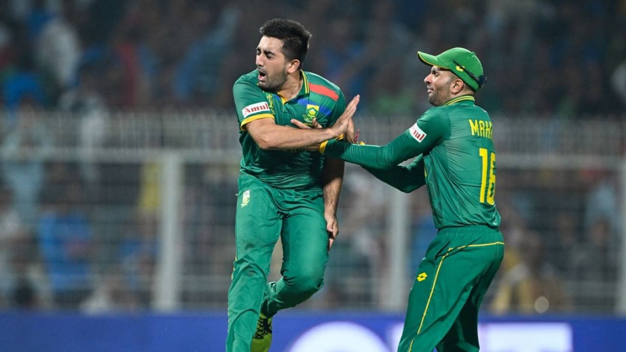 Tabraiz Shamsi exults after a wicket, Australia vs South Africa, Men's ODI World Cup, 2nd semi-final, Kolkata, November 16, 2023