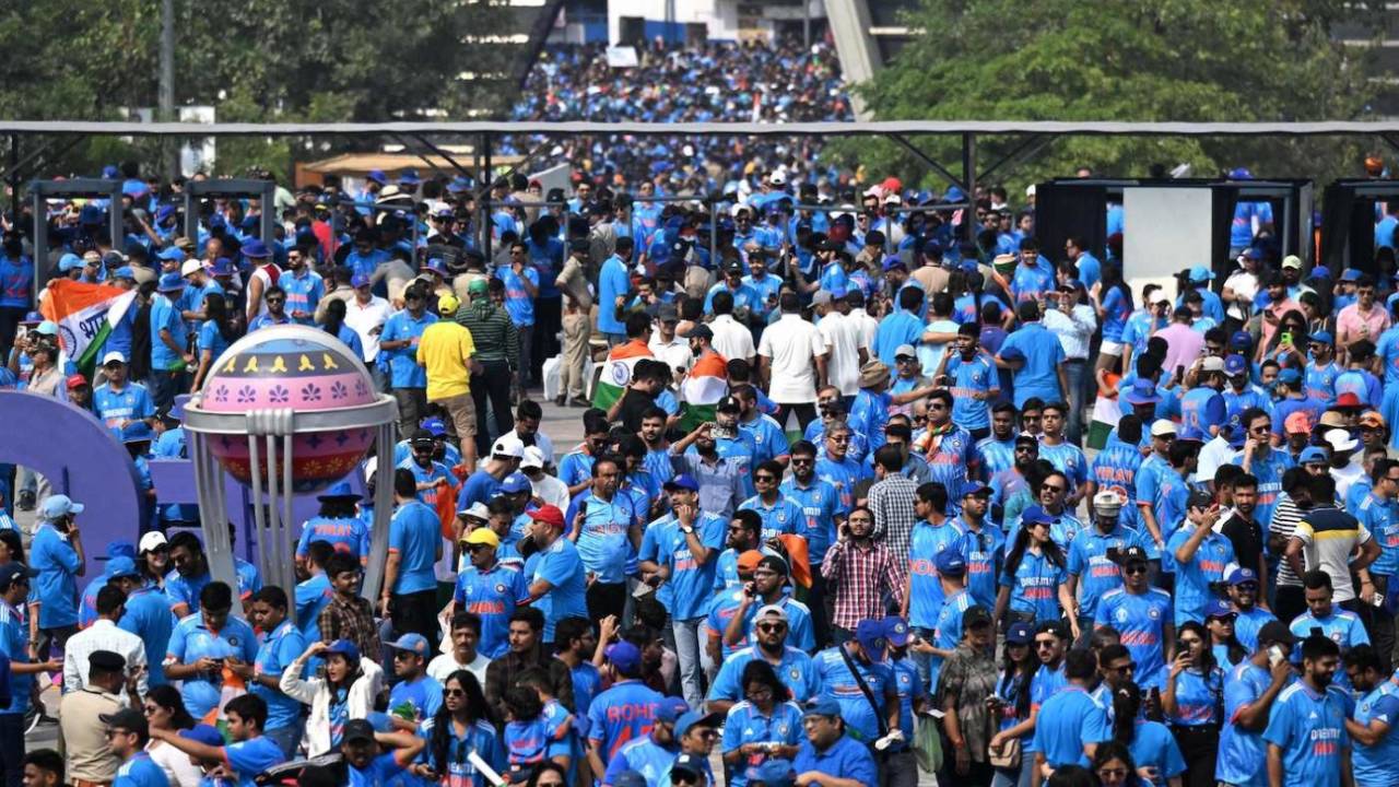 Guess which of the two teams the fans are rooting for, India vs Australia, World Cup final, Ahmedabad, November 18, 2023