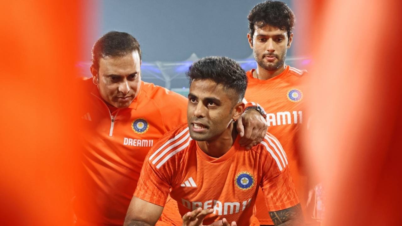 Suryakumar Yadav is in a team huddle ahead of the game, India vs Australia, 3rd T20I, Guwahati, November 28, 2023
