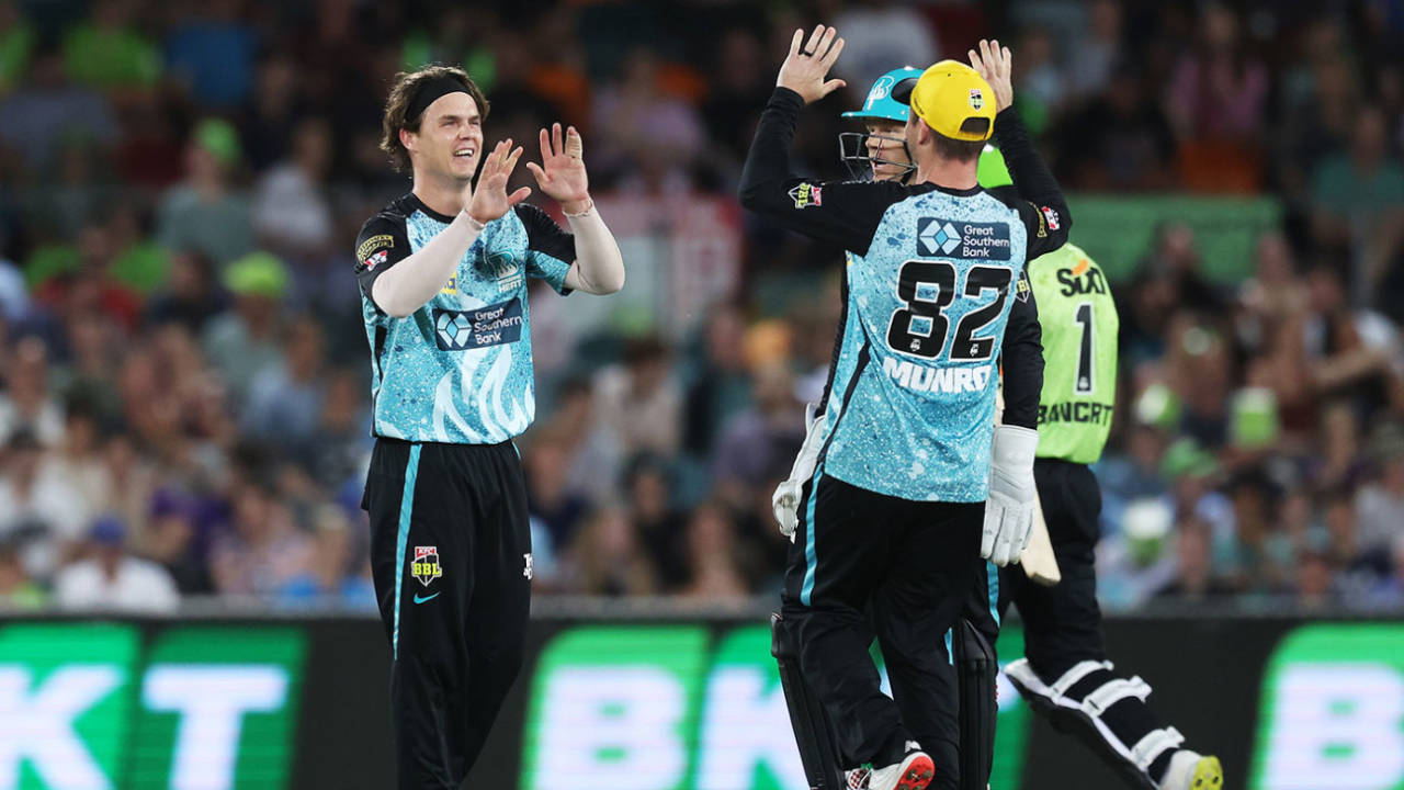 Mitchell Swepson bowled superbly for his two wickets, Brisbane Heat vs Sydney Thunder, BBL, Canberra, December 12, 2023