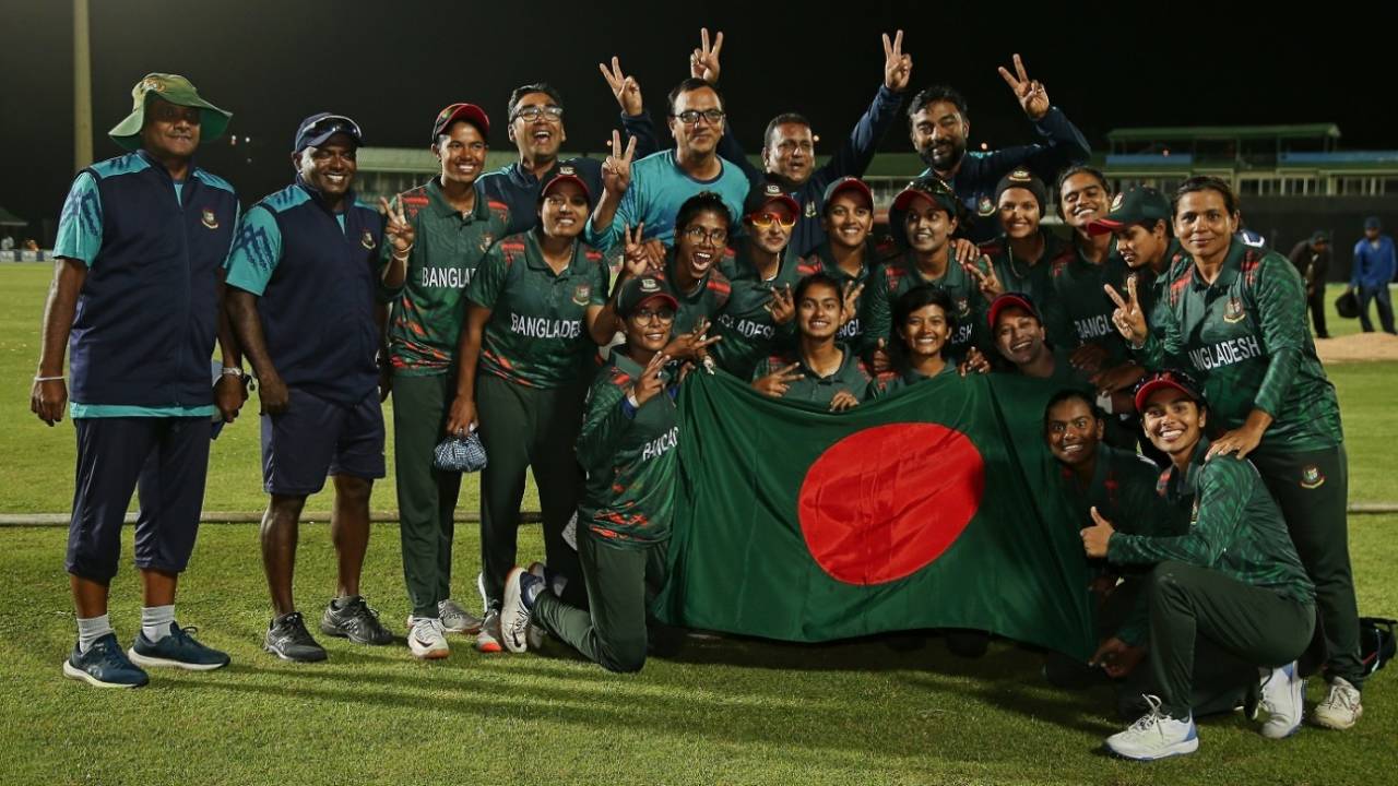 The Bangladesh players celebrate their win, South Africa vs Bangladesh, 1st women's ODI, East London, December 16, 2023