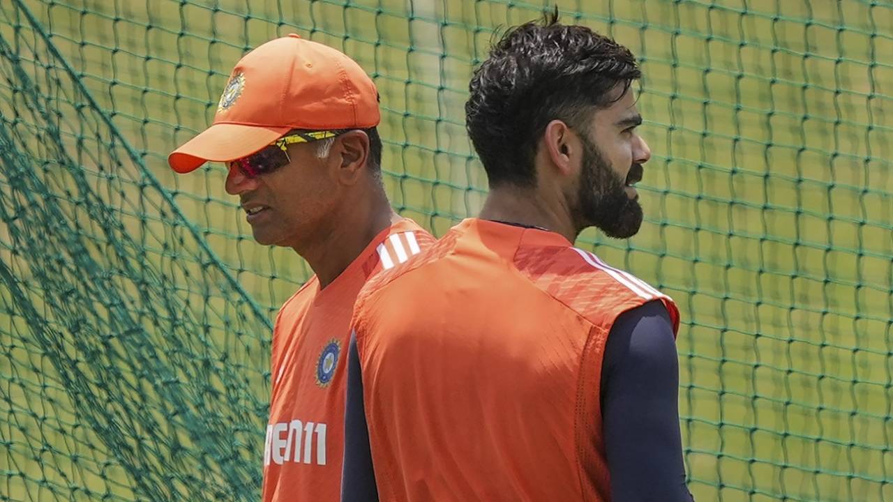 Rahul Dravid and Virat Kohli at India's training session, December 24, 2023