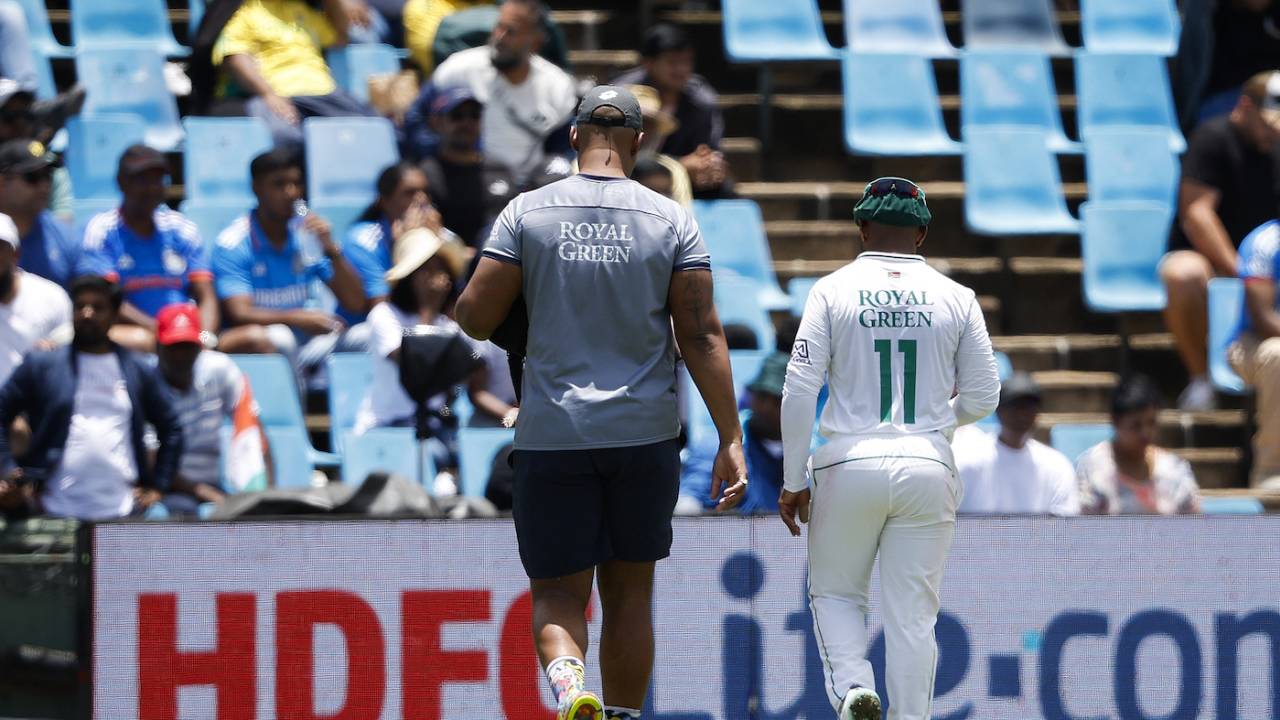 Temba Bavuma had to hobble off after picking up an injury