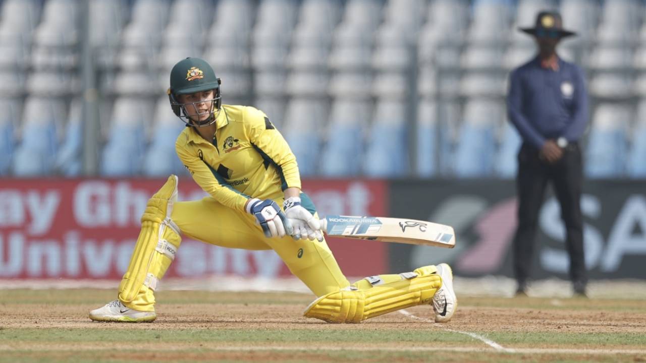 The reverse-sweep was a productive shot for Phoebe Litchfield, India vs Australia, 3rd women's ODI, Mumbai, January 2, 2024