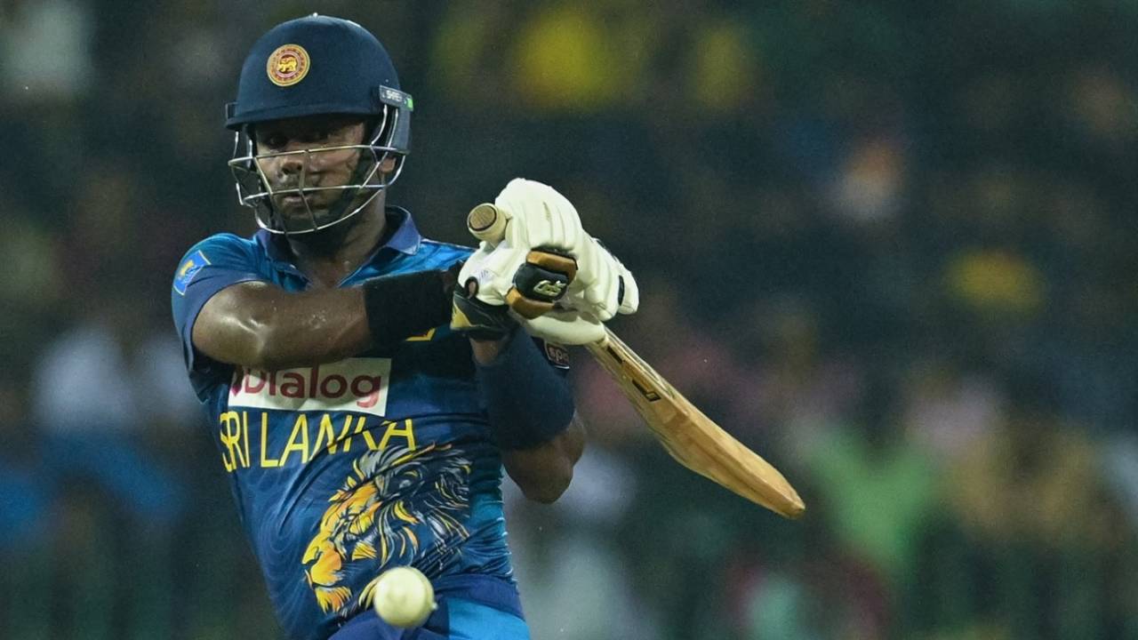 Angelo Mathews was at the centre of a tense chase in his first T20I in close to three years&nbsp;&nbsp;&bull;&nbsp;&nbsp;Getty Images