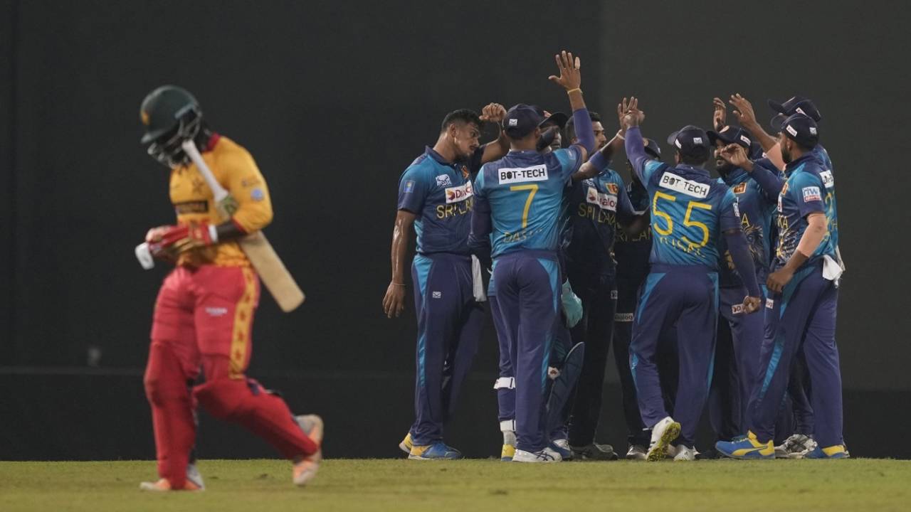 Dilshan Madushanka celebrates as Tinashe Kamunhukamwe trudges off, Sri Lanka vs Zimbabwe, 2nd T20I, Colombo, January 16, 2024
