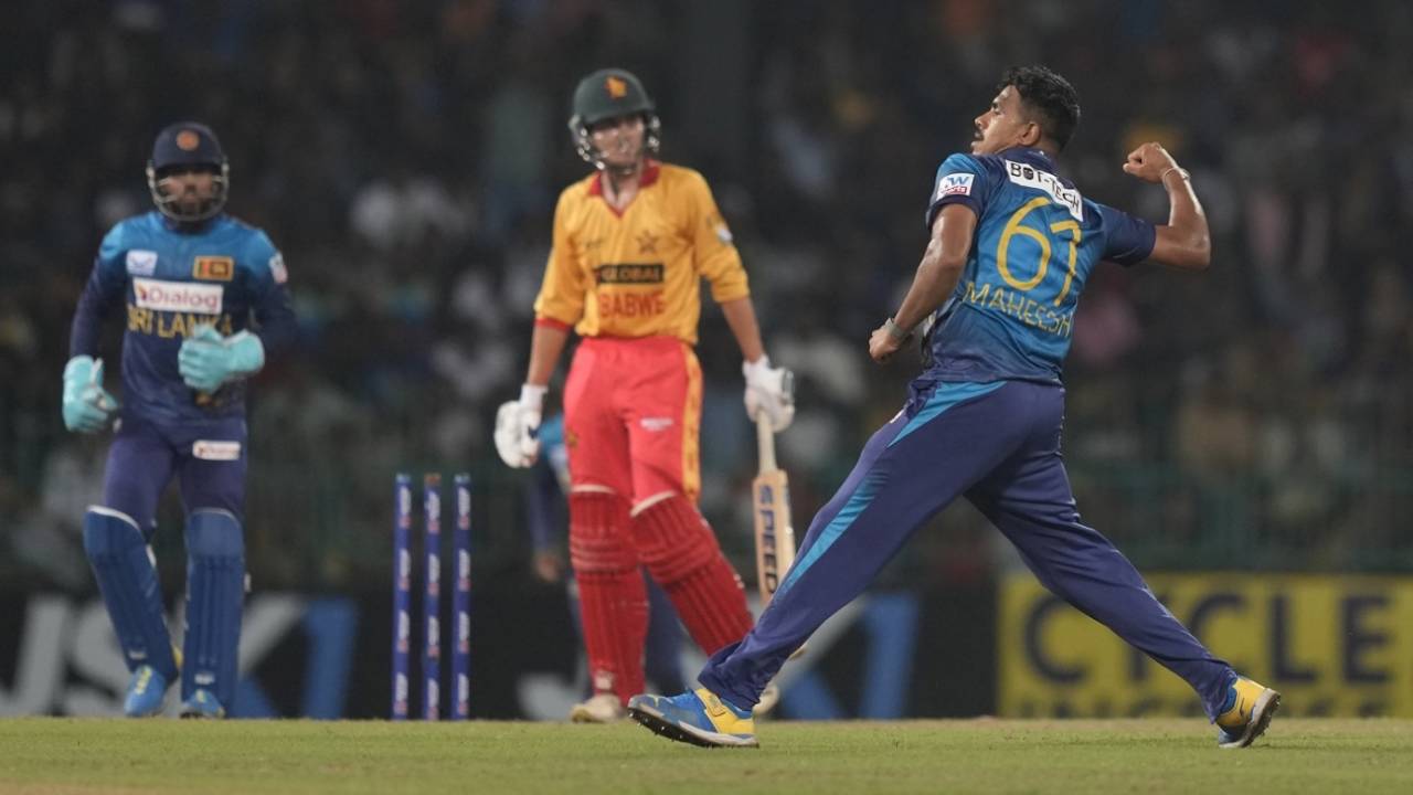 Dilshan Madushanka celebrates as Tinashe Kamunhukamwe trudges off, Sri Lanka vs Zimbabwe, 2nd T20I, Colombo, January 16, 2024