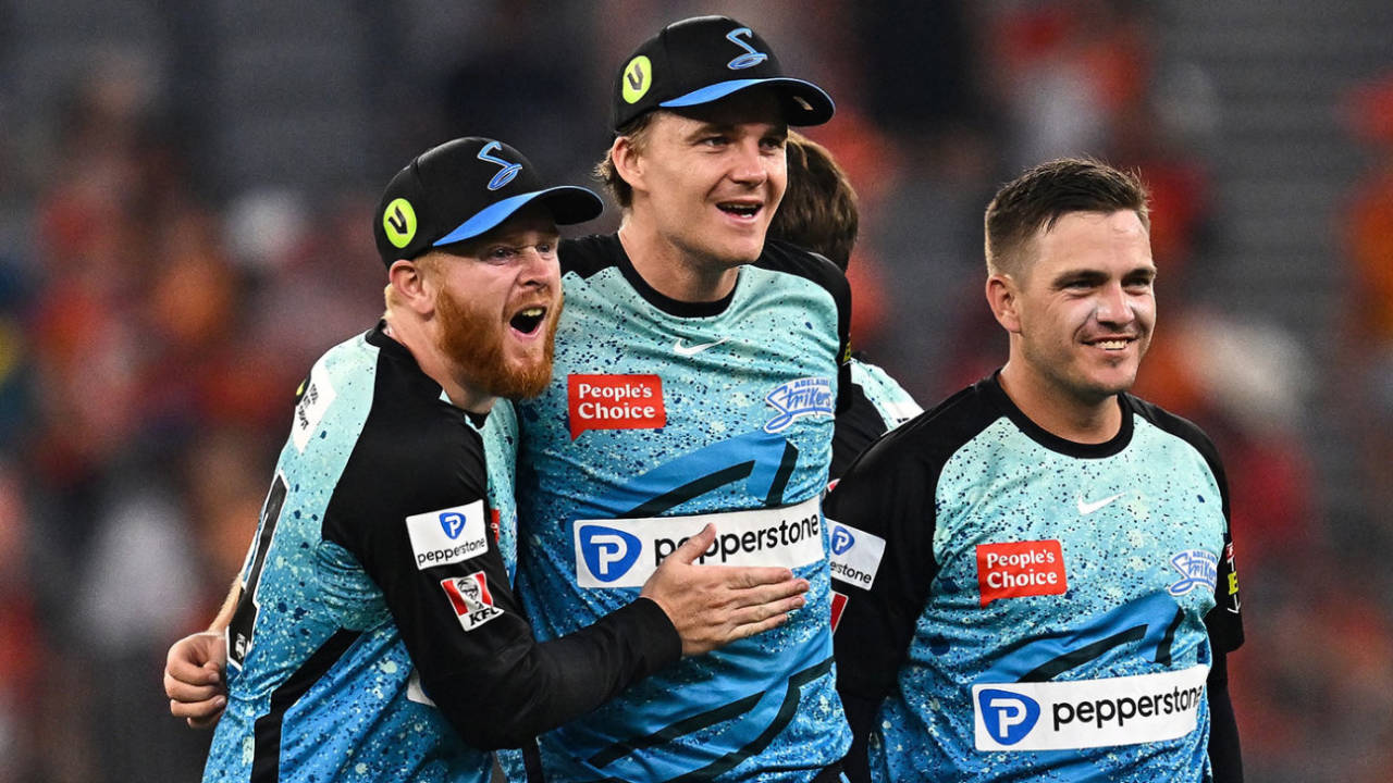 Lloyd Pope (left) and Cameron Boyce (right) have helped inspire a change of fortunes for Adelaide Strikers, Perth Scorchers vs Adelaide Strikers, BBL 2024, Perth, January 20, 2024