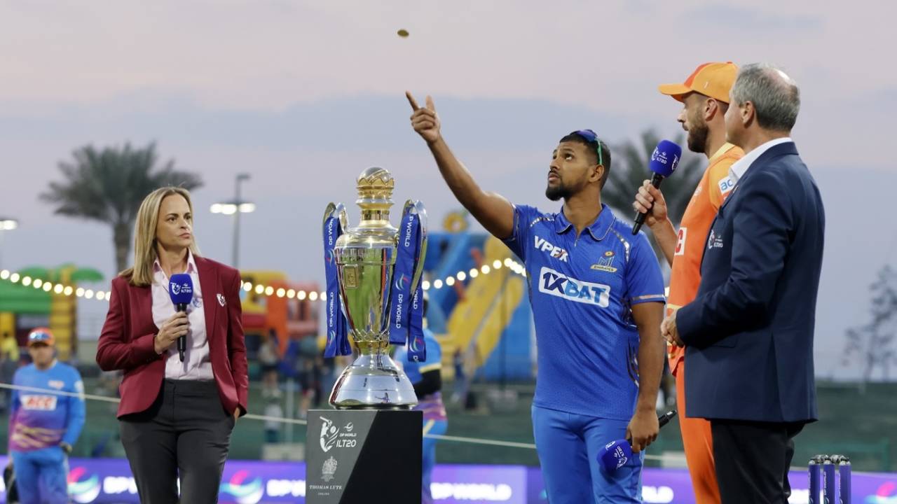 Nicholas Pooran and James Vince at the toss, MI Emirates vs Gulf Giants, ILT20, Abu Dhabi, January 21, 2024