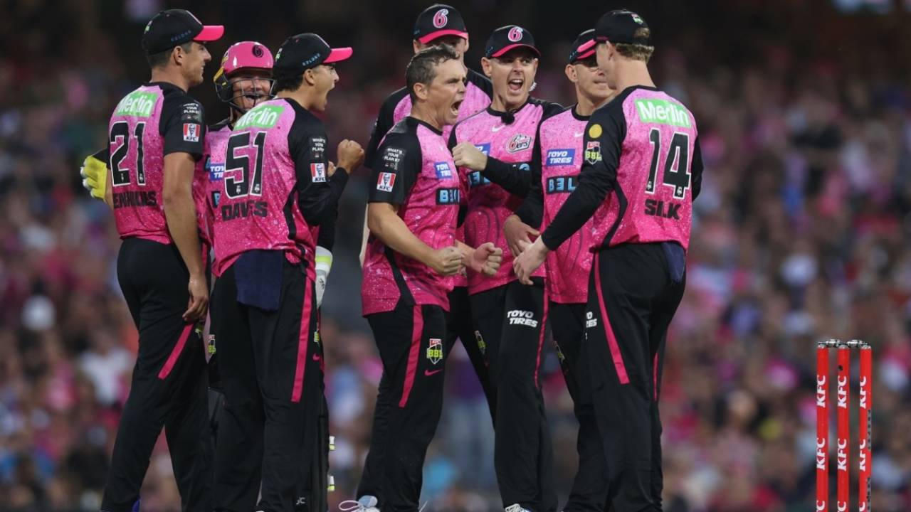 Steve O'Keefe celebrates the key wicket of Josh Brown, Sydney Sixers vs Brisbane Heat, BBL Final, Sydney Cricket Ground, January 24, 2024