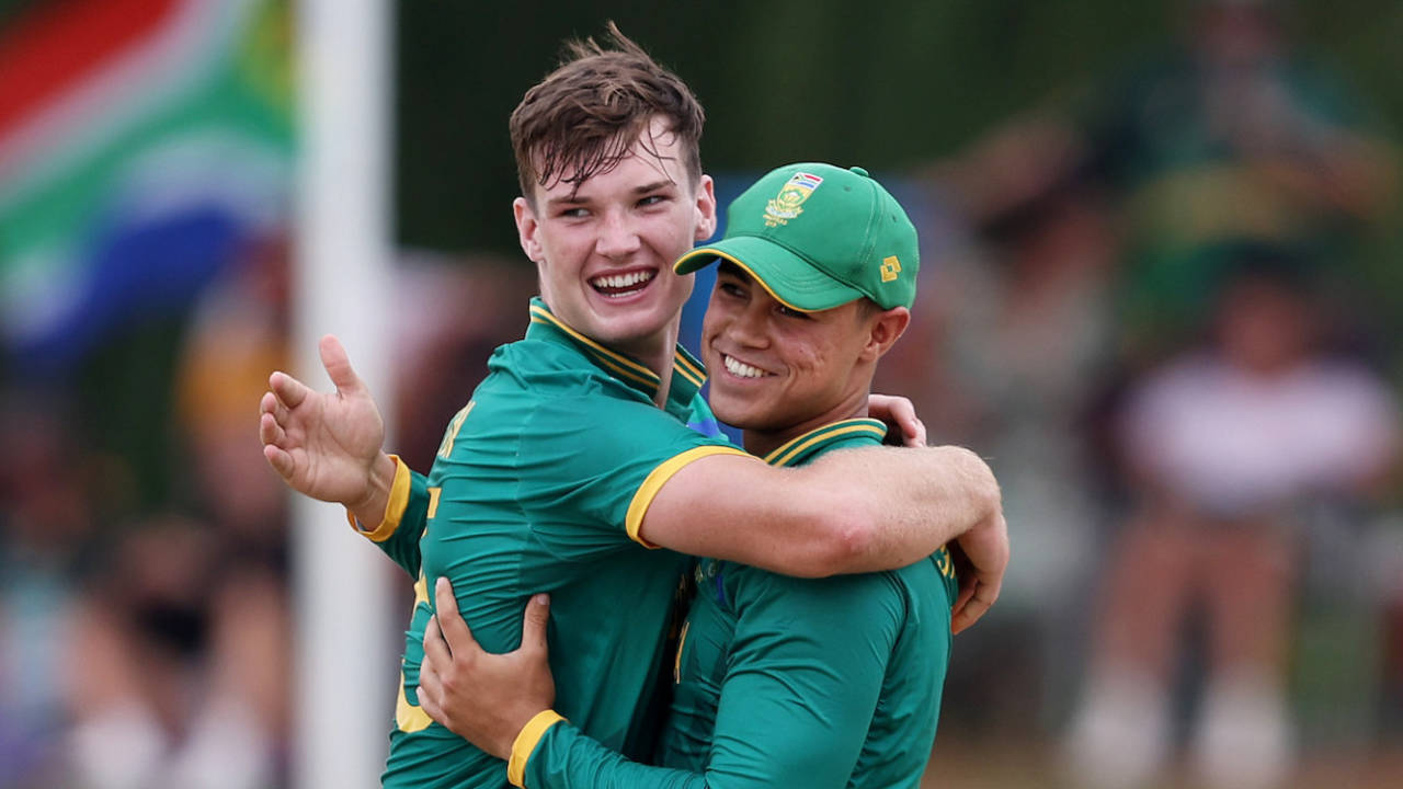 Riley Norton (L) was the pick of the South Africa bowlers, South Africa vs Scotland, Men's Under-19 World Cup, Potchefstroom, January 27, 2024