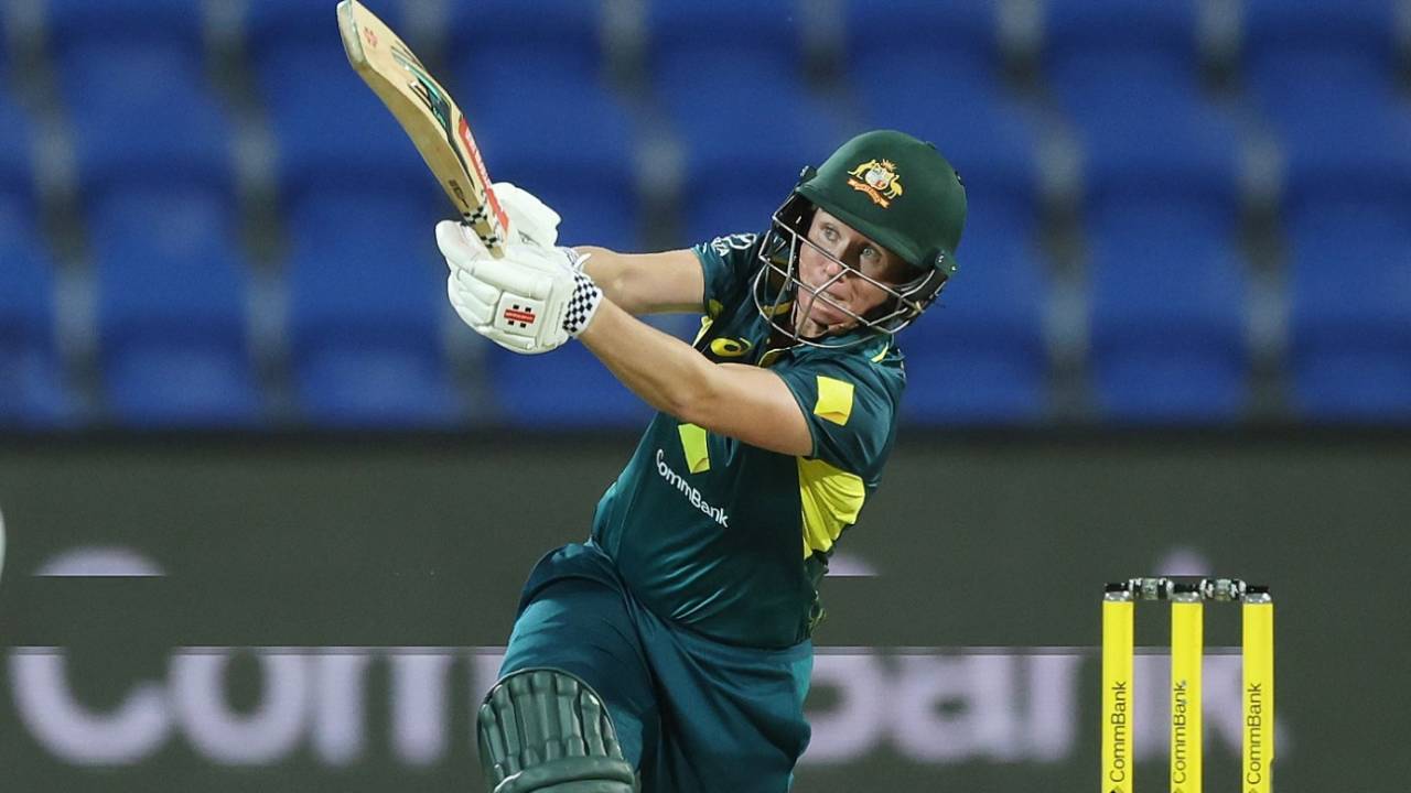 Beth Mooney was unafraid to take the aerial route in the powerplay&nbsp;&nbsp;&bull;&nbsp;&nbsp;Cricket Australia/Getty Images
