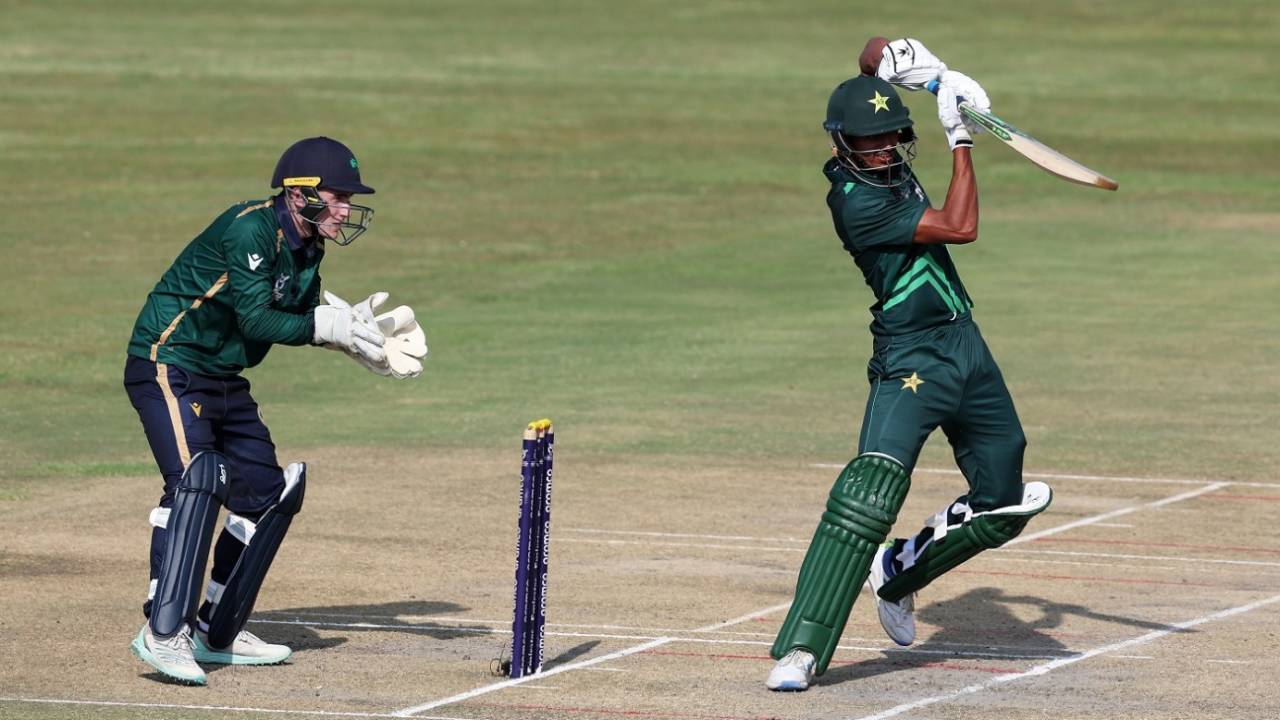 Ahmad Hassan punches one off the back foot as Ryan Hunter looks on, Ireland vs Pakistan, Potchefstroom, Super Sixes, Under-19 Men's World Cup, January 30, 2024