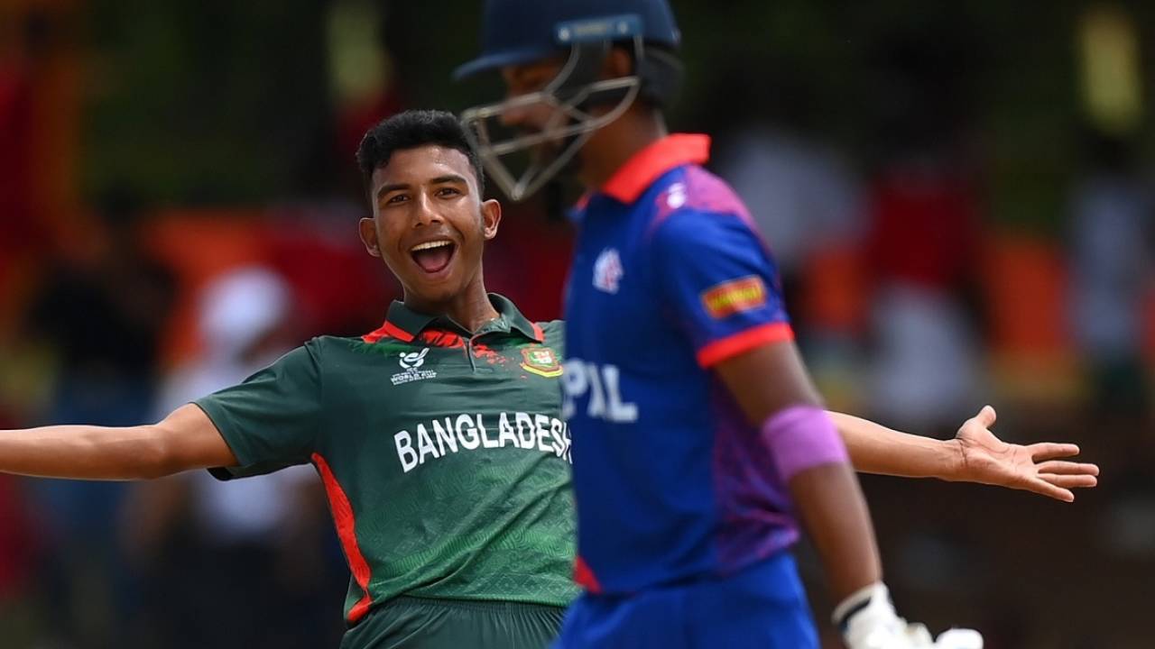 Aakash Tripathi had to go after Iqbal Hossain Emon dismissed him for 3, Bangladesh U-19 vs Nepal U-19, ICC Men's U-19 World Cup, Bloemfontein, January 31, 2024