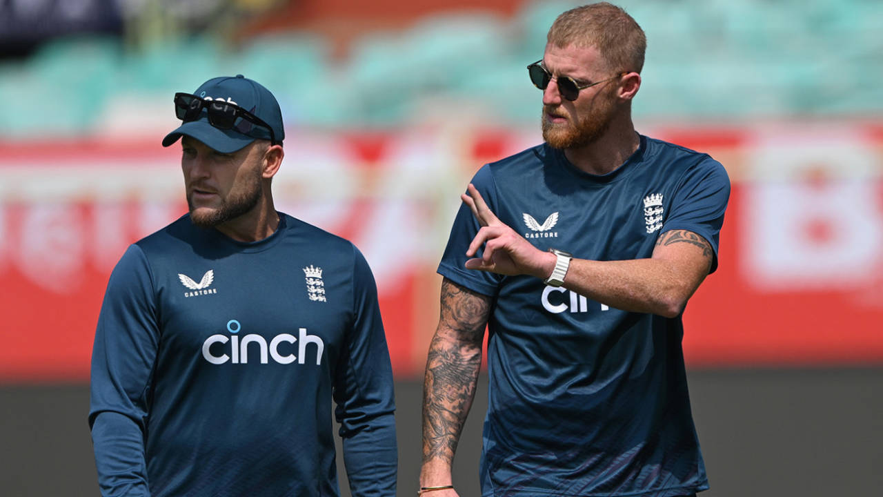 Brendon McCullum and Ben Stokes had a look at the pitch before England nets, Vizag, February 1, 2024