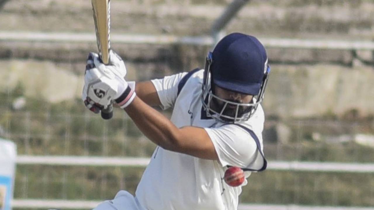 Karan Shinde slaps the ball away, Bihar vs Andhra, 2nd day, Group B, Ranji Trophy 2023-24, Patna, February 3, 2024