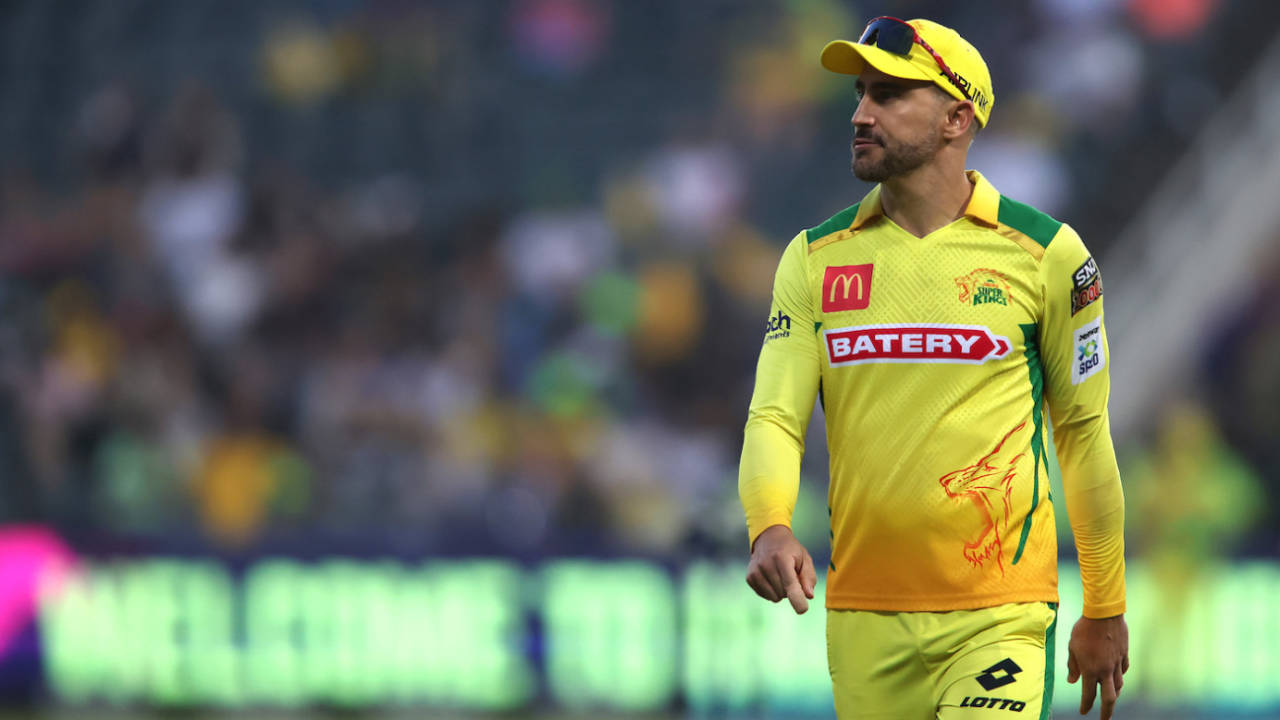 Faf du Plessis doing snazzy captain things, Joburg Super Kings vs Paarl Royals, Johannesburg, SA20, Eliminator, February 7, 2024