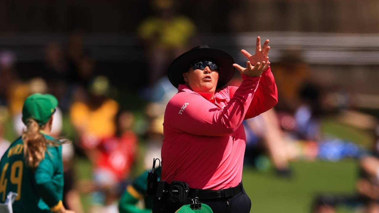 Sue Redfern is the first ICC-appointed female neutral umpire in a bilateral series, Australia vs South Africa, 3rd ODI, North Sydney, February 10, 2024