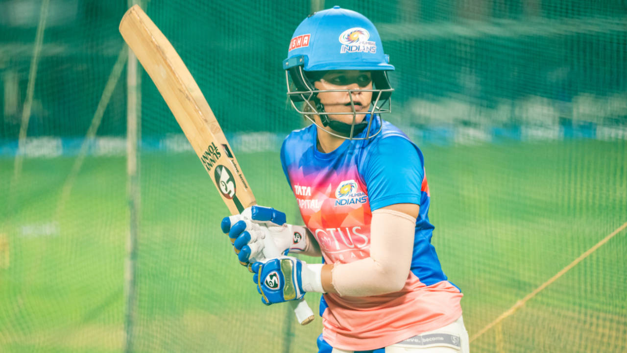 Humaira Kazi prepares in the Mumbai Indians nets, WPL 2024, February 12, 2024