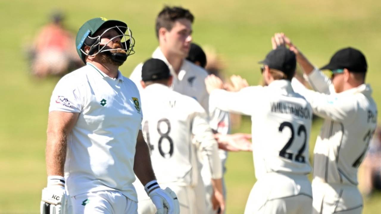 Shaun von Berg walks back as the first victim of day two, New Zealand vs South Africa, 2nd Test, Hamilton, 2nd day, February 14, 2024