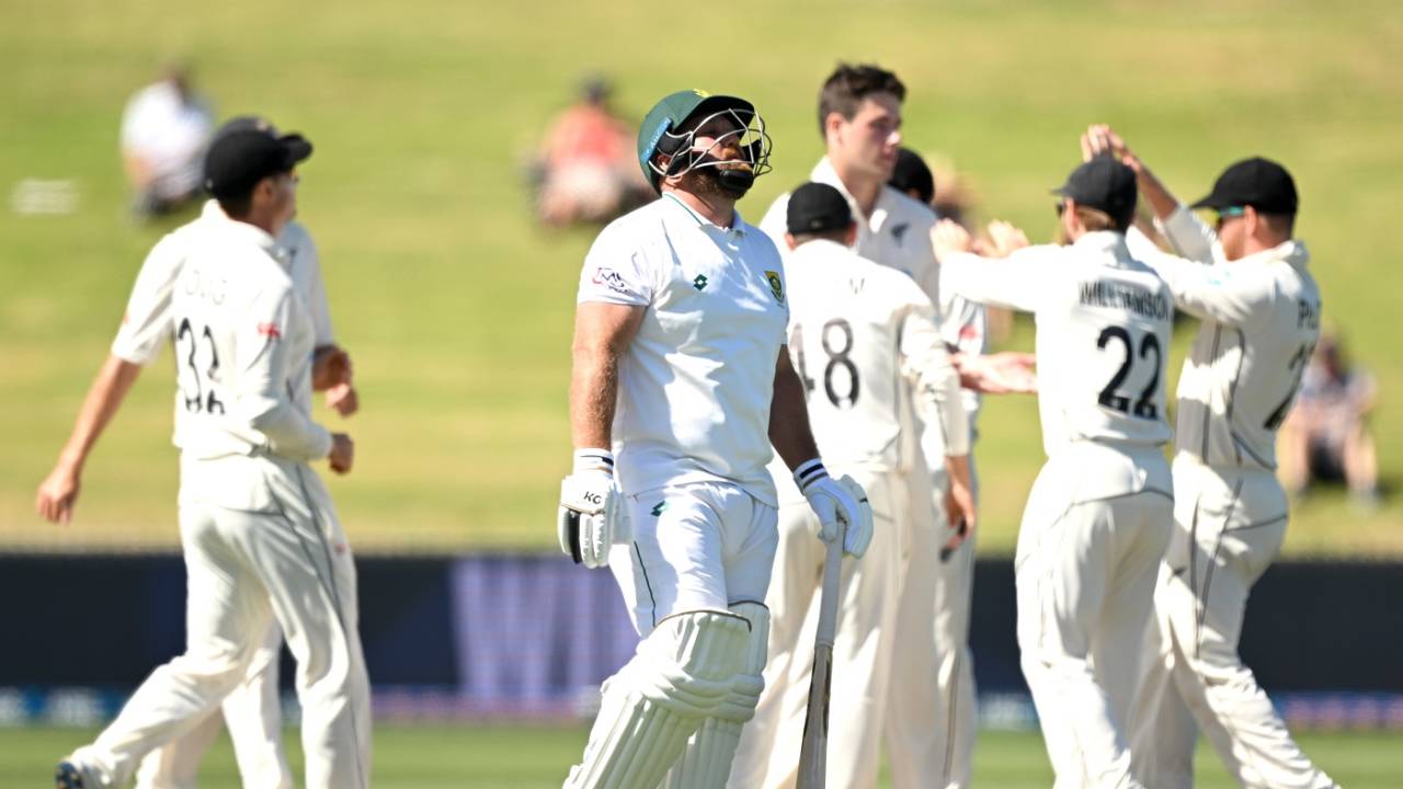 Shaun von Berg walks back as the first victim of day two, New Zealand vs South Africa, 2nd Test, Hamilton, 2nd day, February 14, 2024