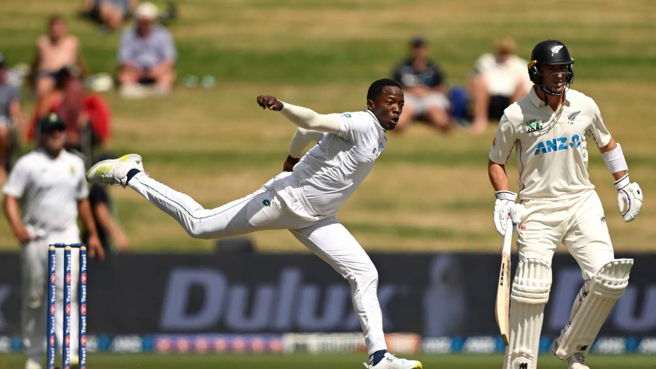Tshepo Moreki bowls, New Zealand vs South Africa, 2nd Test, Hamilton, 2nd day, February 14, 2024
