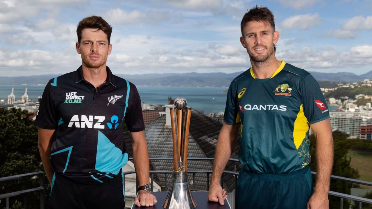 Mitchell Santner and Mitchell Marsh pose with the Chappell-Hadlee trophy&nbsp;&nbsp;&bull;&nbsp;&nbsp;Photosport NZ