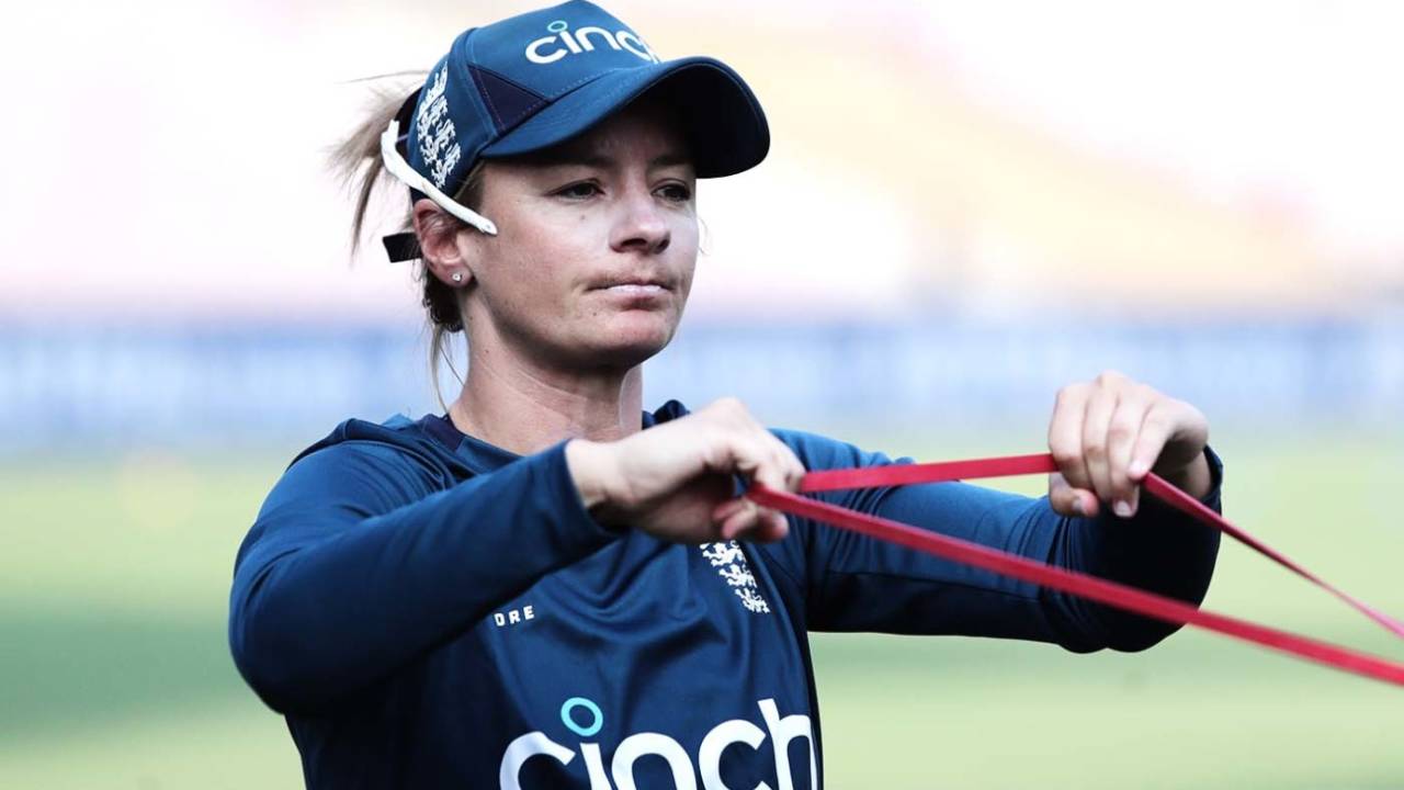 Danni Wyatt warms up, India Women vs England Women, Only Test, DY Patil Stadium, Mumbai, 1st day, December 14, 2023