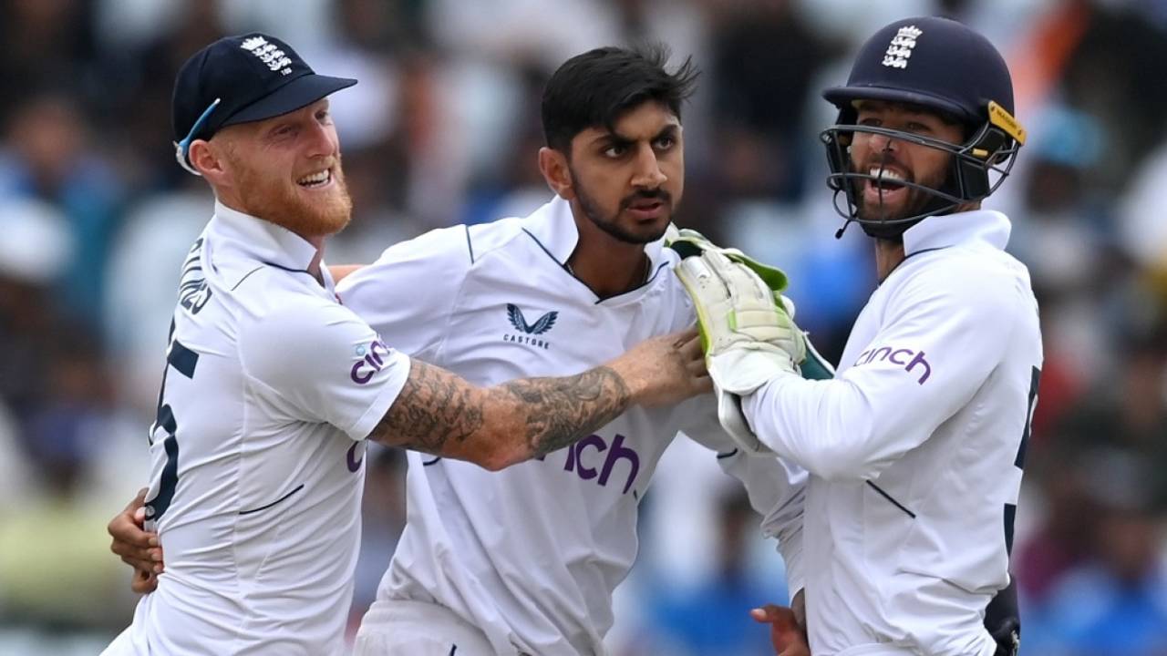 Ben Stokes and Ben Foakes surround Shoaib Bashir as Rajat Patidar is dismissed, India vs England, 4th Test, Ranchi, 2nd day, February 24, 2024
