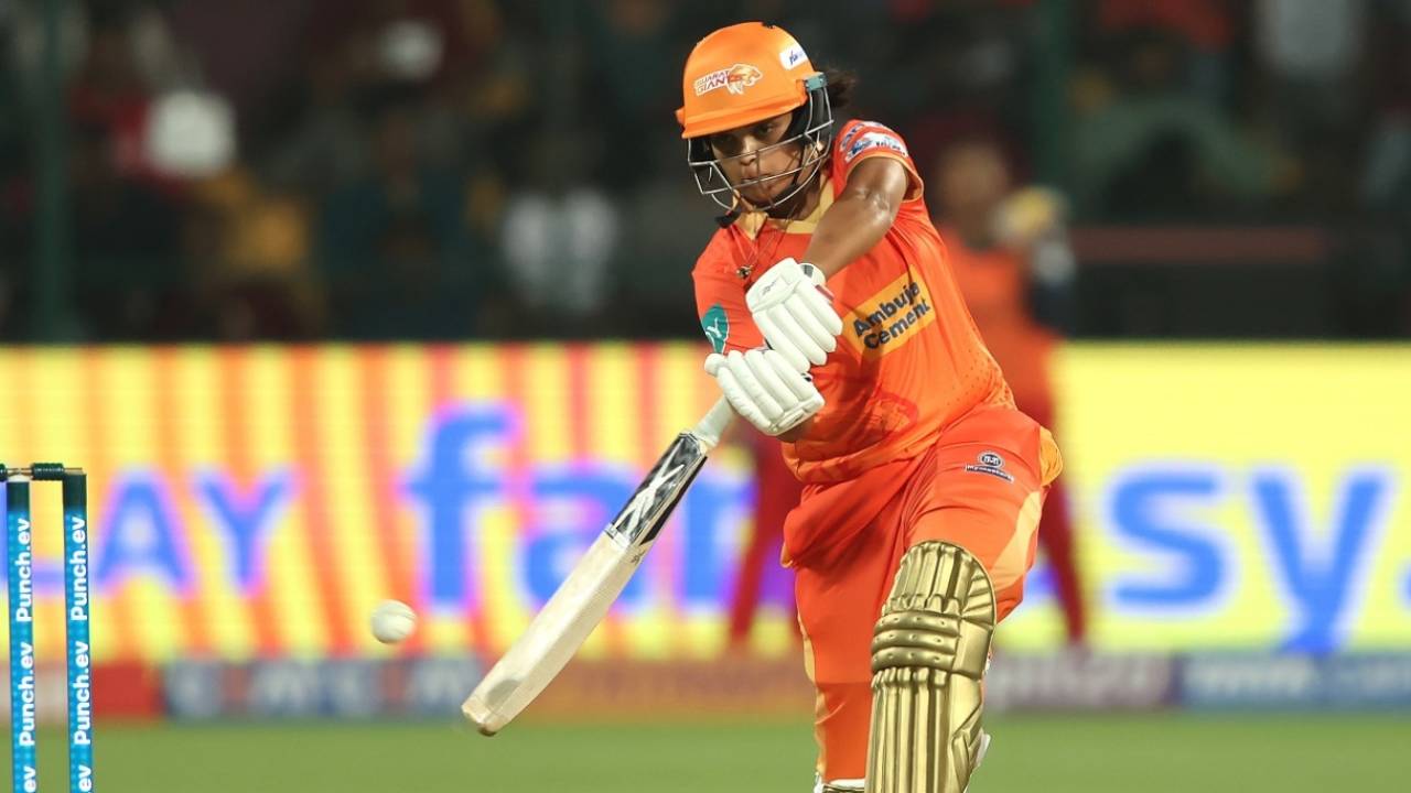 Veda Krishnamurthy flays one over backward point, Royal Challengers Bangalore vs Gujarat Giants, WPL 2024, Bengaluru, February 27, 2024