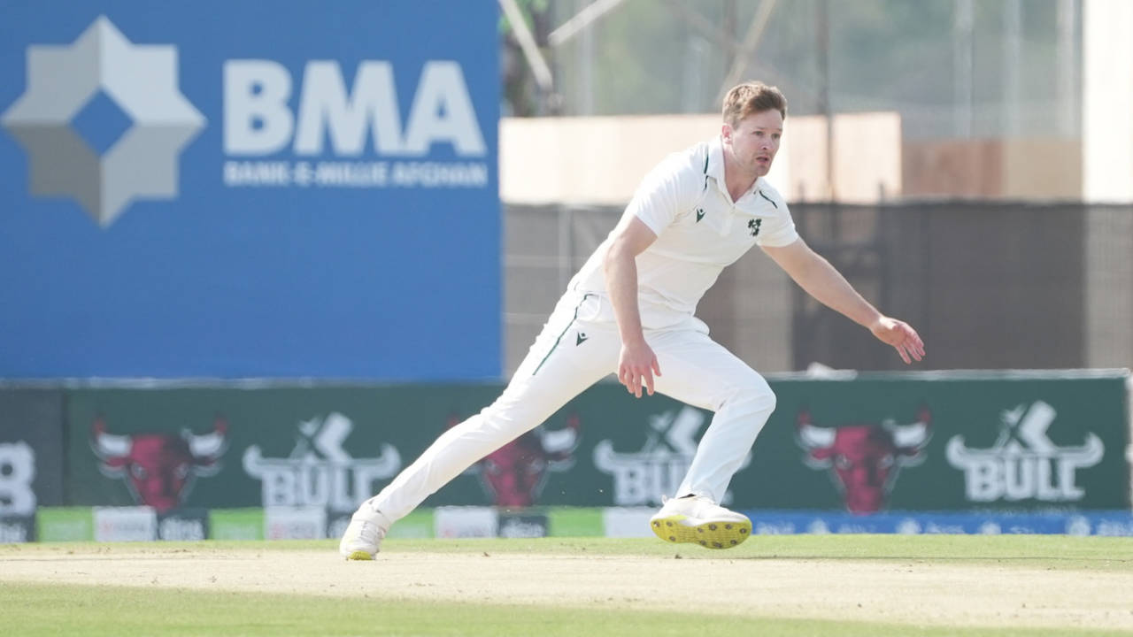 Mark Adair struck twice in the first session and ended with five for the innings&nbsp;&nbsp;&bull;&nbsp;&nbsp;ACB