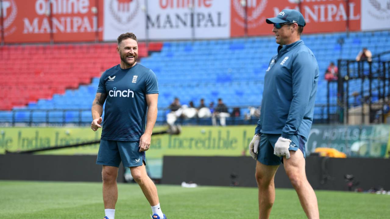 Brendon McCullum and Marcus Trescothick during a fielding drill at Dharamsala, India vs England, 5th Test, Dharamsala, March 6, 2024

