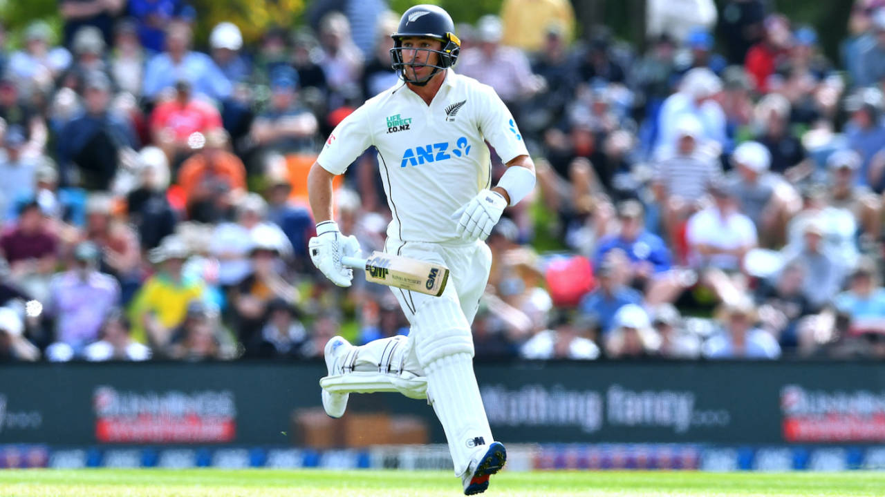 Will Young was cautious at the start of the day, New Zealand vs Australia, 2nd Test, Christchurch, March 8, 2024
