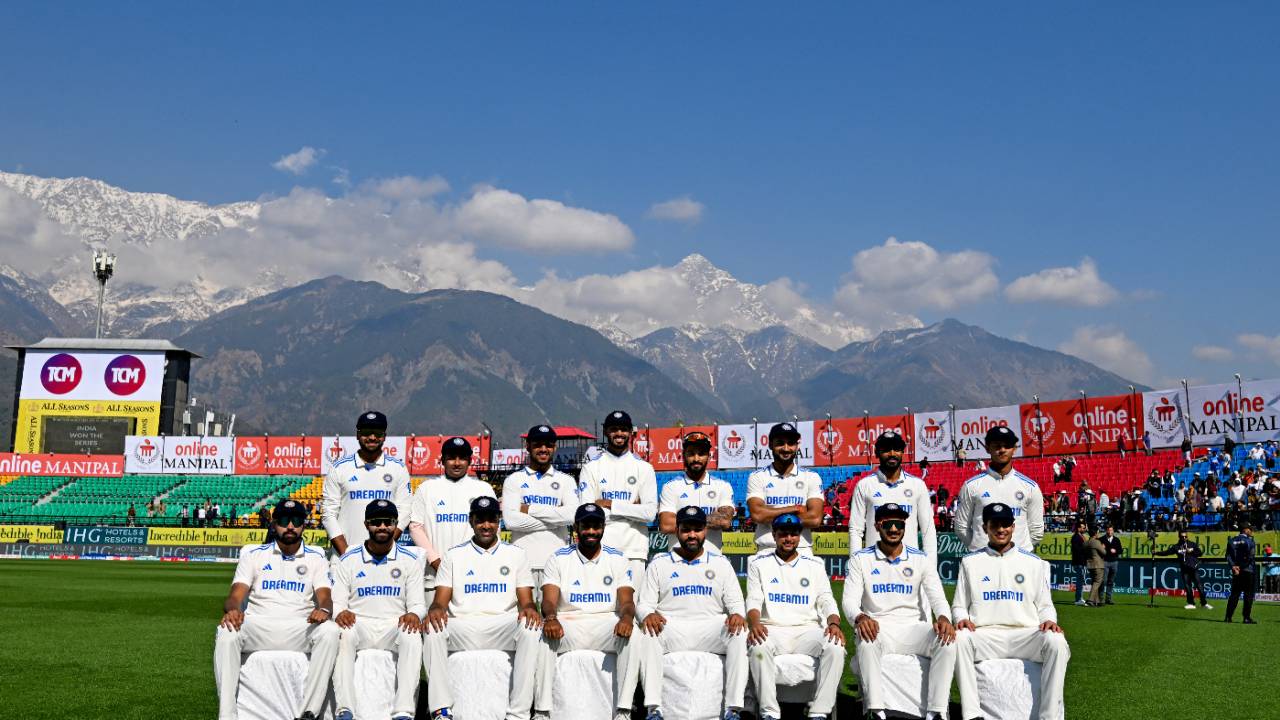 The Indian team pauses for a photo after beating England 4-1, India vs England, 5th Test, Dharamsala, 3rd day, March 9, 2024