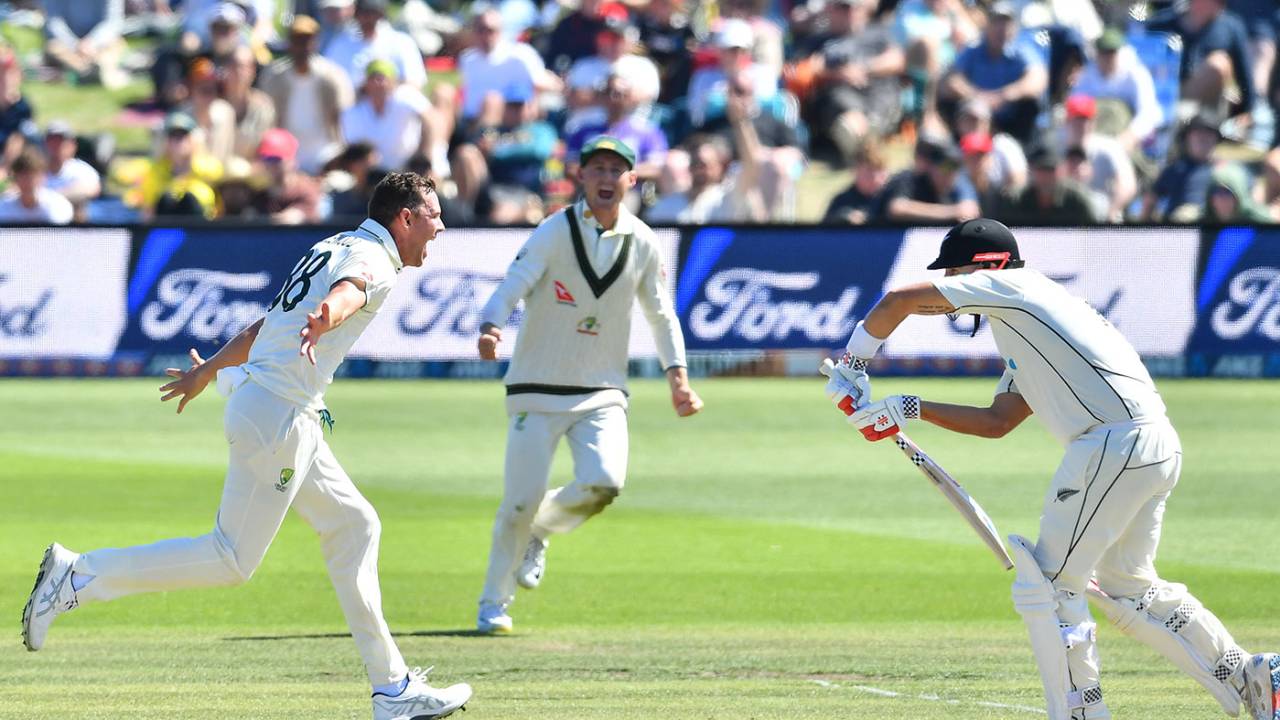 Josh Hazlewood broke a key partnership when he claimed Daryl Mitchell, New Zealand vs Australia, 2nd Test, Christchurch, 3rd Day, March 10, 2024