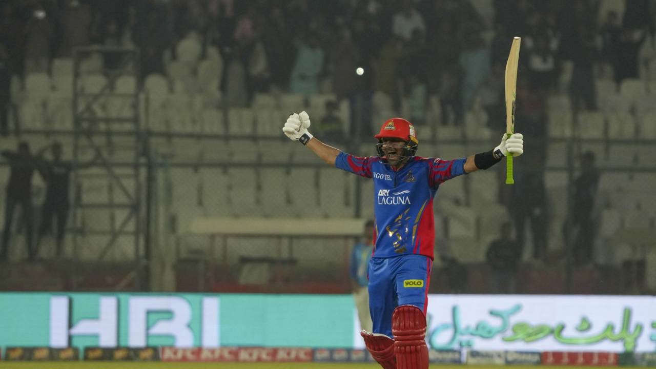 Shoaib Malik celebrates victory, Karachi Kings vs Lahore Qalandars, PSL, Karachi, March 9, 2024