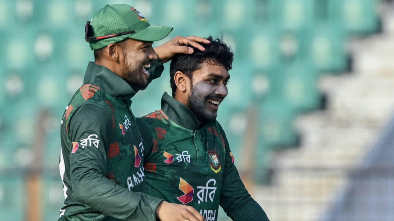 Najmul Hossain Shanto and Mehidy Hasan Miraz celebrate a wicket, Bangladesh vs Sri Lanka, 1st ODI, Chattogram, March 13, 2024