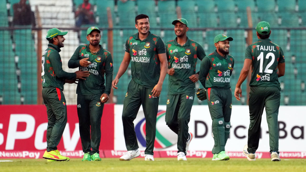 Taskin Ahmed pulled things back late in the second powerplay, Bangladesh vs Sri Lanka, 1st ODI, Chattogram, March 13, 2024