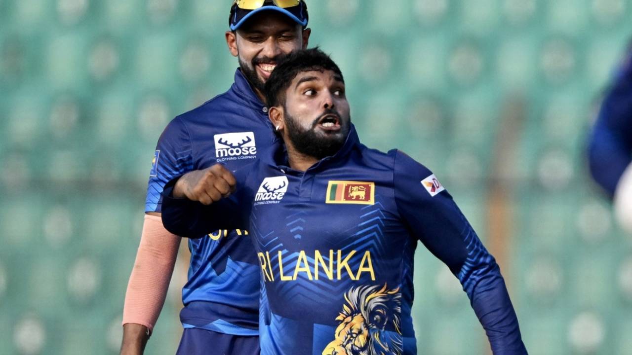Wanindu Hasaranga picked off three experienced Bangladesh batters, Bangladesh vs Sri Lanka, 2nd ODI, Chattogram, March 15, 2024