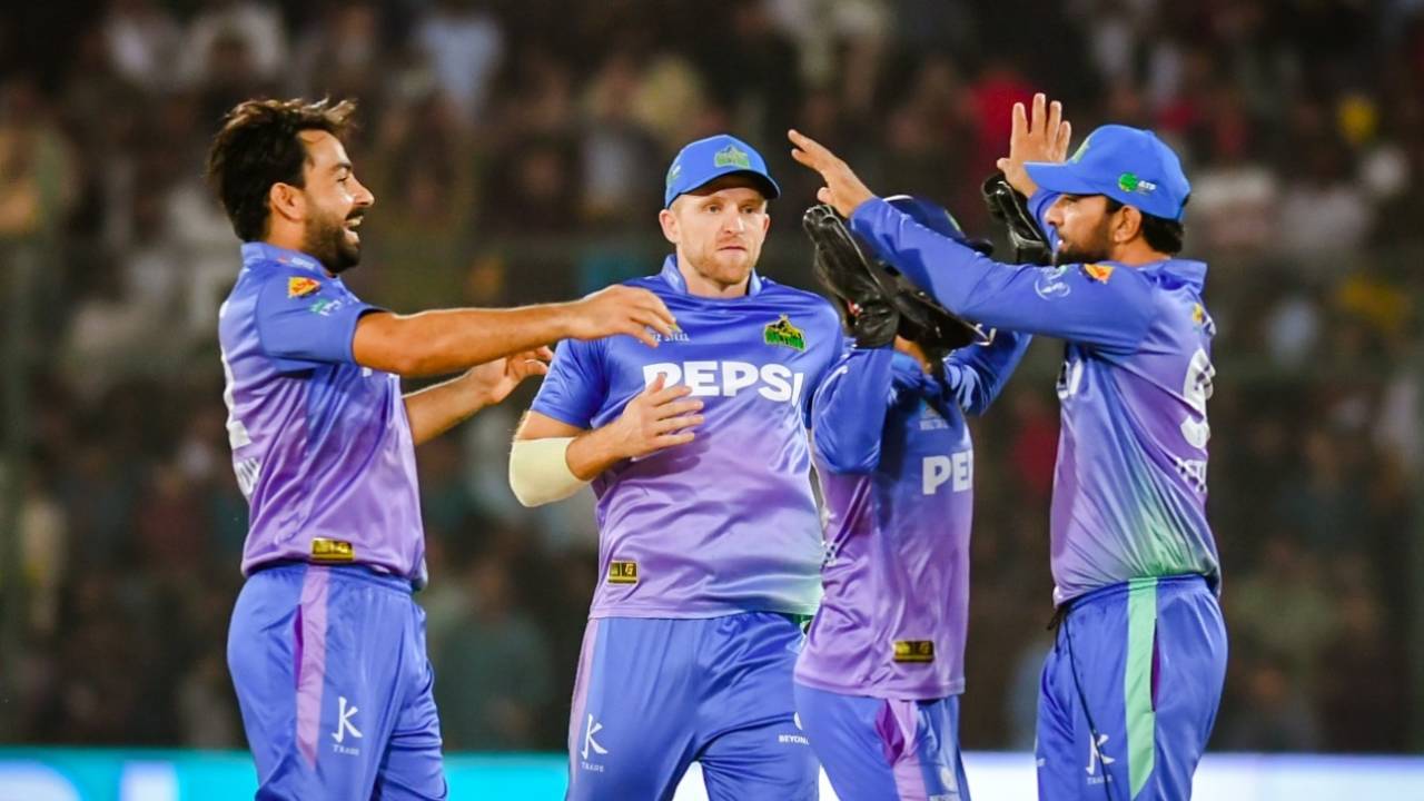 Khushdil Shah is congratulated after a wicket, Islamabad United vs Multan Sultans, PSL, final, Karachi, March 18, 2024