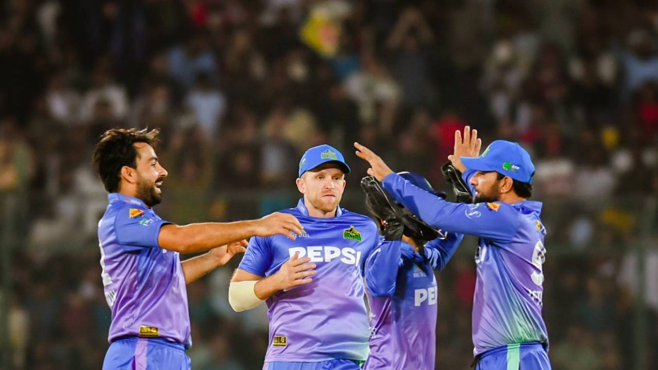 Khushdil Shah is congratulated after a wicket, Islamabad United vs Multan Sultans, PSL, final, Karachi, March 18, 2024