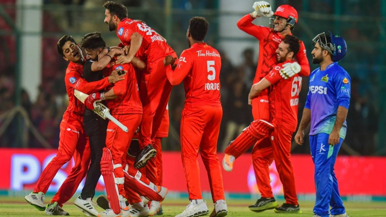 The Islamabad United players celebrate their win, Islamabad United vs Multan Sultans, PSL, final, Karachi, March 18, 2024