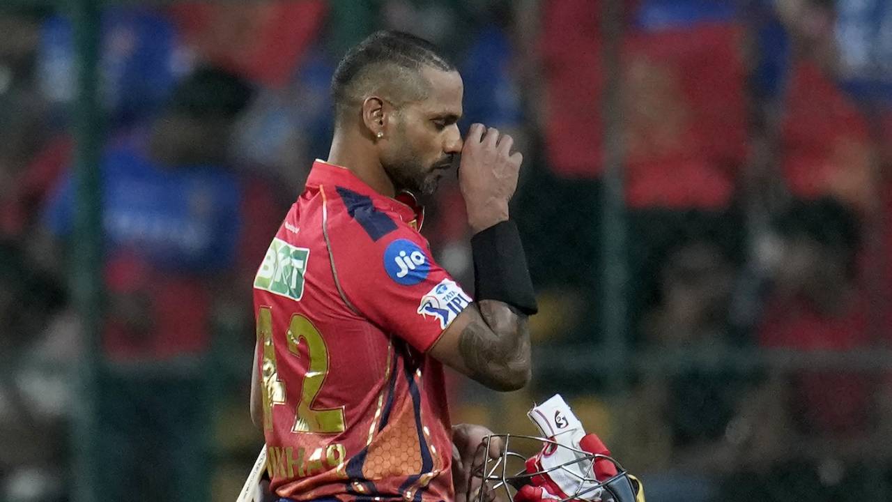 Shikhar Dhawan just couldn't impose himself on the RCB bowlers